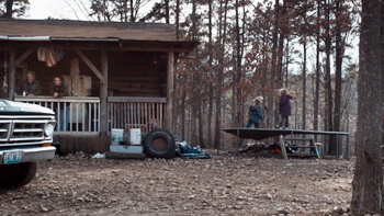 Dolly home, Winter's Bone, 2010 Dolly home, Winter's Bone, 2010