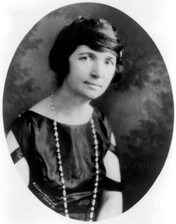 Underwood & Underwood Photography, Margaret Sanger, 1922. Courtesy of the Library of Congress. Underwood & Underwood Photography, Margaret Sanger, 1922. Courtesy of the Library of Congress.