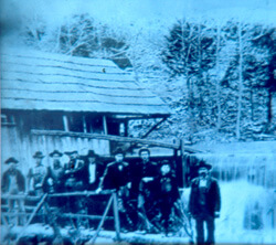 Photographer unknown, Avery Brothers’ grandfather’s water-powered gristmill on Big Springs, Stone County, Arkansas, circa 1900. Courtesy of University of Central Arkansas Archives, Rackensack Collection. Photographer unknown, Avery Brothers’ grandfather’s water-powered gristmill on Big Springs, Stone County, Arkansas, circa 1900. Courtesy of University of Central Arkansas Archives, Rackensack Collection.