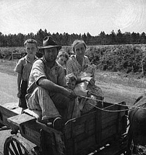 Dorothea Lange, sharecropper family near Hazlehurst, Georgia, 1937. Library of Congress , Prints and Photographs Division, FSA-OWI Collection, LC-USF34- 017762-E.  Dorothea Lange, sharecropper family near Hazlehurst, Georgia, 1937. Library of Congress , Prints and Photographs Division, FSA-OWI Collection, LC-USF34- 017762-E.