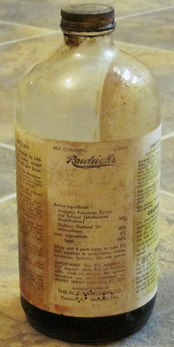 A jar of Rawleigh's DDT. Courtesy of Wikimedia Commons. Creative Commons license CC BY-SA 3.0. A jar of Rawleigh's DDT. Courtesy of Wikimedia Commons. Creative Commons license CC BY-SA 3.0.