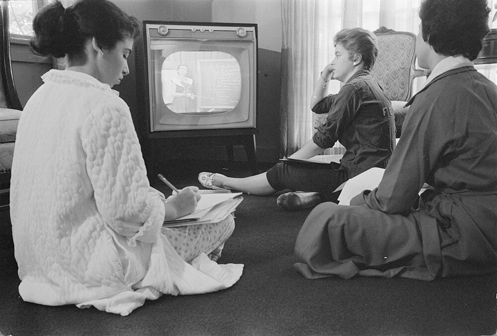 Students being educated via television during the period that the Little Rock schools were closed to avoid desegregation, Little Rock, Arkansas, September 1958. Photograph by Thomas J. O'Halloran. Courtesy of the Library of Congress Prints and Photographs Division,  loc.gov/item/2003654390.