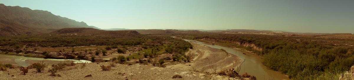 Rio Grande Panorama, Big Bend National Park, Texas, October 23, 2012. Photograph by Flickr user Bill Herndon. Creative Commons license CC BY-NC-ND 2.0. Rio Grande Panorama, Big Bend National Park, Texas, October 23, 2012. Photograph by Flickr user Bill Herndon. Creative Commons license CC BY-NC-ND 2.0.