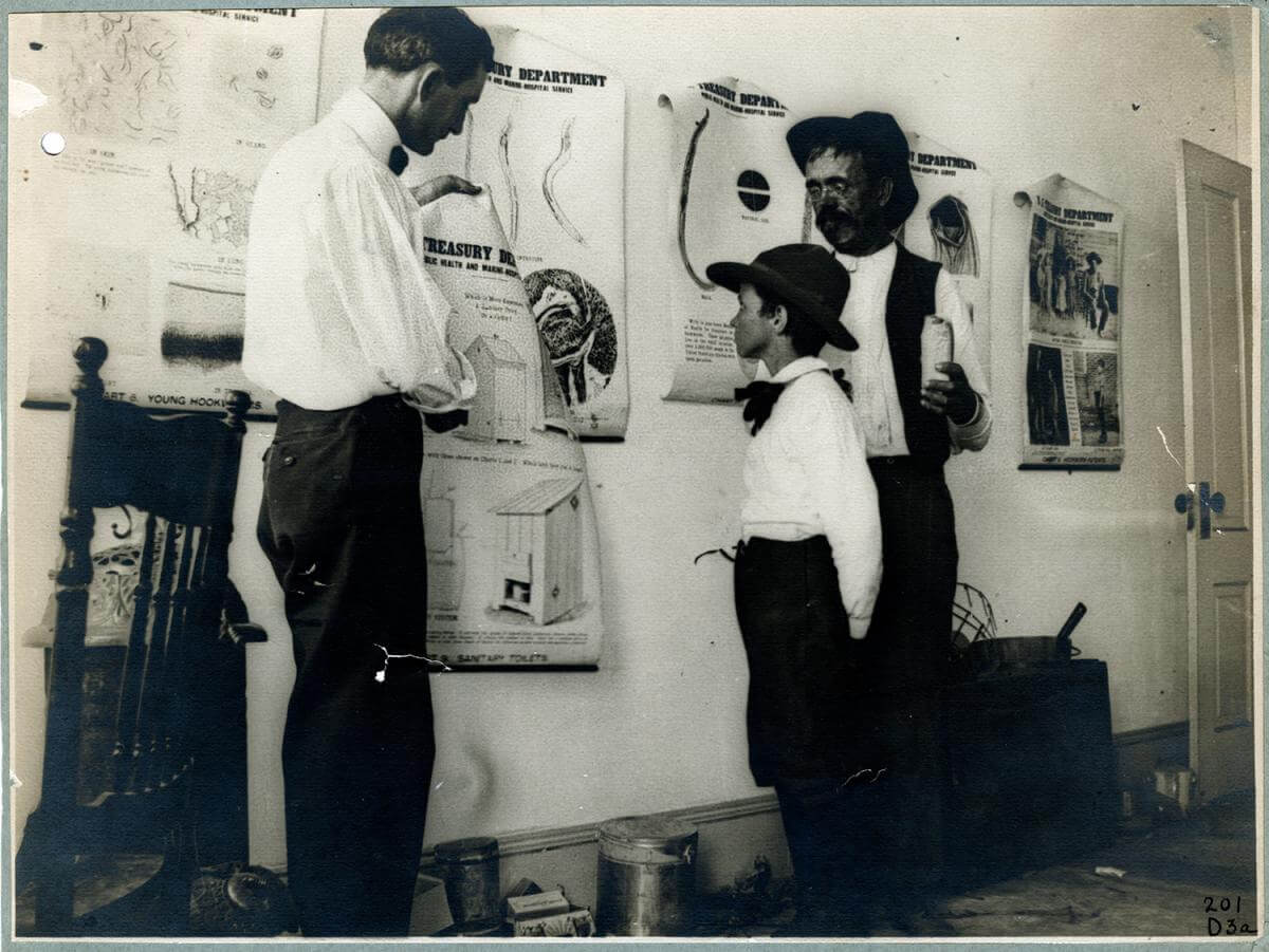 Dispensary scene, teaching by lecture and demonstration, Dr. Caldwell. Courtesy of the 100 Years: The Rockefeller Foundation website, Rockefeller Archive Center, Rockefeller Foundation. Dispensary scene, teaching by lecture and demonstration, Dr. Caldwell. Courtesy of the 100 Years: The Rockefeller Foundation website, Rockefeller Archive Center, Rockefeller Foundation.