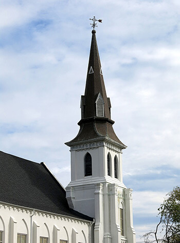 The steeple of Emanuel African Methodist Episcopal (AME) Church, Charleston, South Carolina, November 10, 2013. Photograph by Spencer Means. Creative Commons license CC-BY SA 2.0.