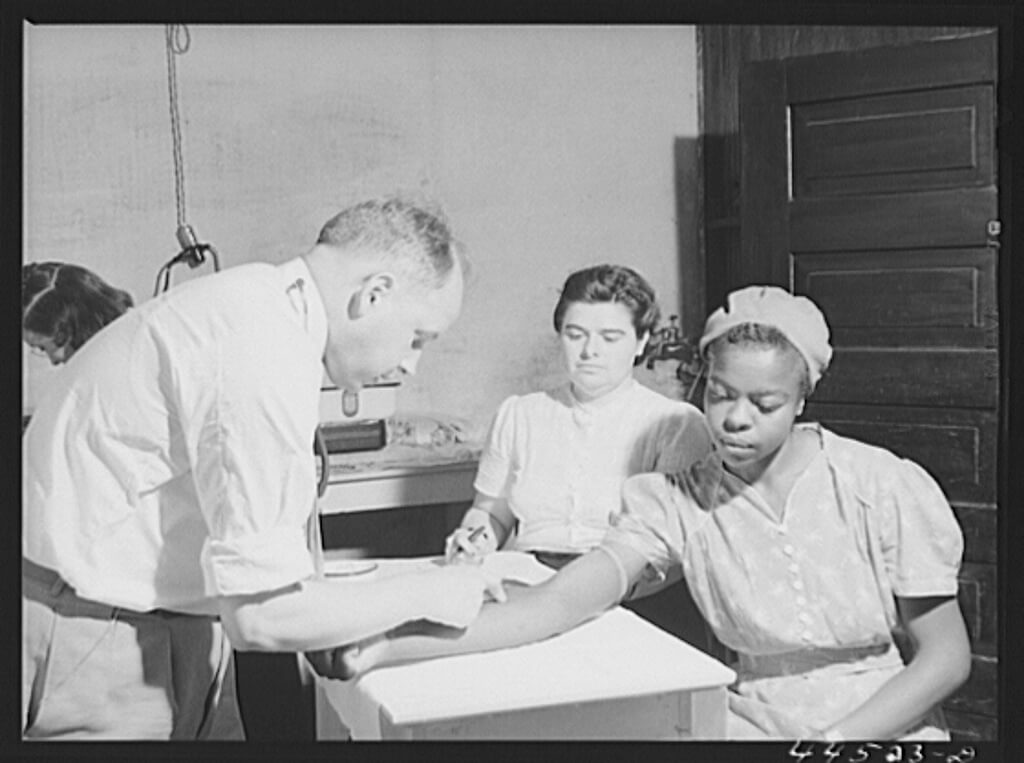 A woman at the VD clinic in Union Point, Green County, Georgia, 1941. Photograph by Jack Delano. Courtesy of the Library of Congress Prints and Photographs Division, loc.gov/resource/fsa.8c05888/.