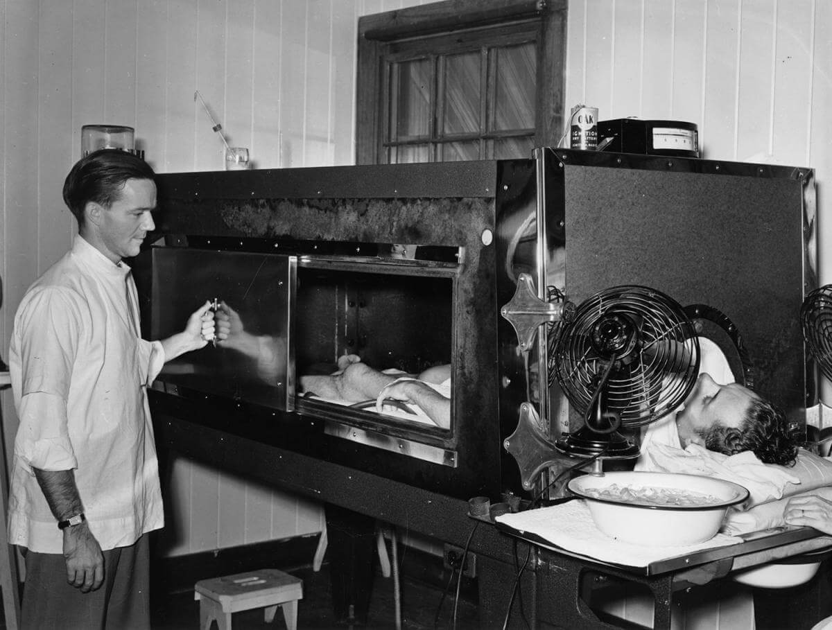 Kettering Hypertherm used in the treatment of VD, Camp Garraday VD Clinic, Hot Springs, Arkansas, date unknown. Courtesy of the University of Arkansas for Medical Sciences Historical Research Center and Elliott Bowen. Kettering Hypertherm used in the treatment of VD, Camp Garraday VD Clinic, Hot Springs, Arkansas, date unknown. Courtesy of the University of Arkansas for Medical Sciences Historical Research Center and Elliott Bowen.