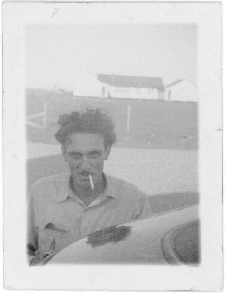 Mr. Bornu, Kaplan, Louisiana, Summer 1934. Photograph by Alan Lomax. The Lomax Collection, Library of Congress. Courtesy of The Library of Congress, Prints and Photographs Online Catalog, digital ID http://loc.gov/pictures/resource/ppmsc.00334/. Mr. Bornu, Kaplan, Louisiana, Summer 1934. Photograph by Alan Lomax. The Lomax Collection, Library of Congress. Courtesy of The Library of Congress, Prints and Photographs Online Catalog, digital ID http://loc.gov/pictures/resource/ppmsc.00334/.