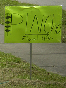Spanish signage, Buenaventura Lakes, Florida, 2010. Photograph by Simone Delerme. Spanish signage, Buenaventura Lakes, Florida, 2010. Photograph by Simone Delerme.
