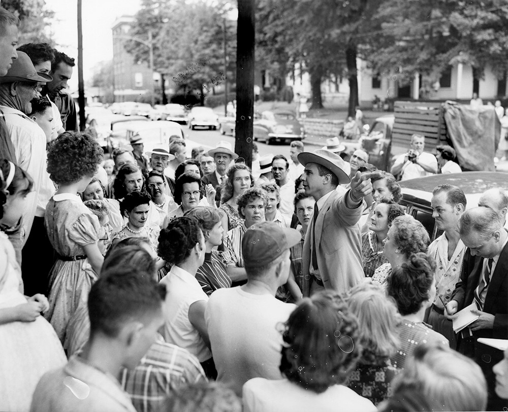 John Kasper speaking to a crowd, Nashville, TN, September 1957. © Nashville Public Library. John Kasper speaking to a crowd, Nashville, TN, September 1957. © Nashville Public Library.