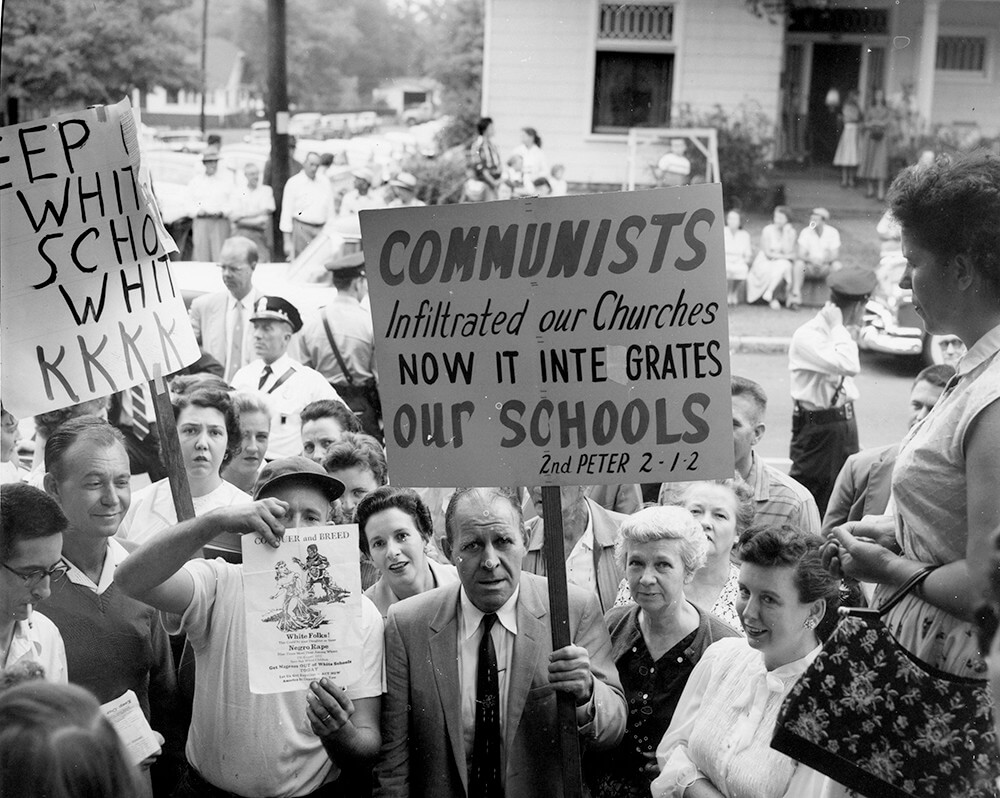 Fred Stroud leads protest against desegregation, Nashville, TN, 1957. © Nashville Public Library. Fred Stroud leads protest against desegregation, Nashville, TN, 1957. © Nashville Public Library.