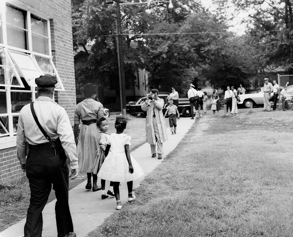 Mother and children leaving Glenn School, Nashville, TN, September 1957. © Nashville Public Library. Mother and children leaving Glenn School, Nashville, TN, September 1957. © Nashville Public Library.