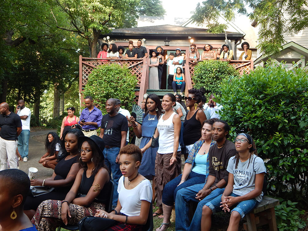 The crowd at LiFT Art Salon, Atlanta, Georgia, July 12, 2015. Photograph by Clint Fluker. Courtesy of LiFT Art Salon.