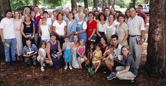 Laurie Sommers, Members of the Lee Family pose at Stephen Foster Folk Culture Center State Park, White Springs, Florida, after the Silas Lee Memorial Sing at the 2000 Florida Folk Festival.  Laurie Sommers, Members of the Lee Family pose at Stephen Foster Folk Culture Center State Park, White Springs, Florida, after the Silas Lee Memorial Sing at the 2000 Florida Folk Festival.