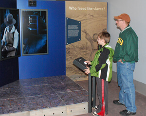 Virginia Historical Society, Who Freed the Slaves? display, Richmond, Virginia, March 2011. Courtesy of the Virginia Historical Society. Virginia Historical Society, Who Freed the Slaves? display, Richmond, Virginia, March 2011. Courtesy of the Virginia Historical Society.