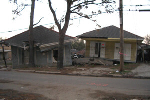 40th Street, next door to 345 40th street, Lakeview, New Orleans, Louisiana, November 23, 2005. Photograph by Lauren Tilton. © Lauren Tilton.  40th Street, next door to 345 40th street, Lakeview, New Orleans, Louisiana, November 23, 2005. Photograph by Lauren Tilton. © Lauren Tilton.