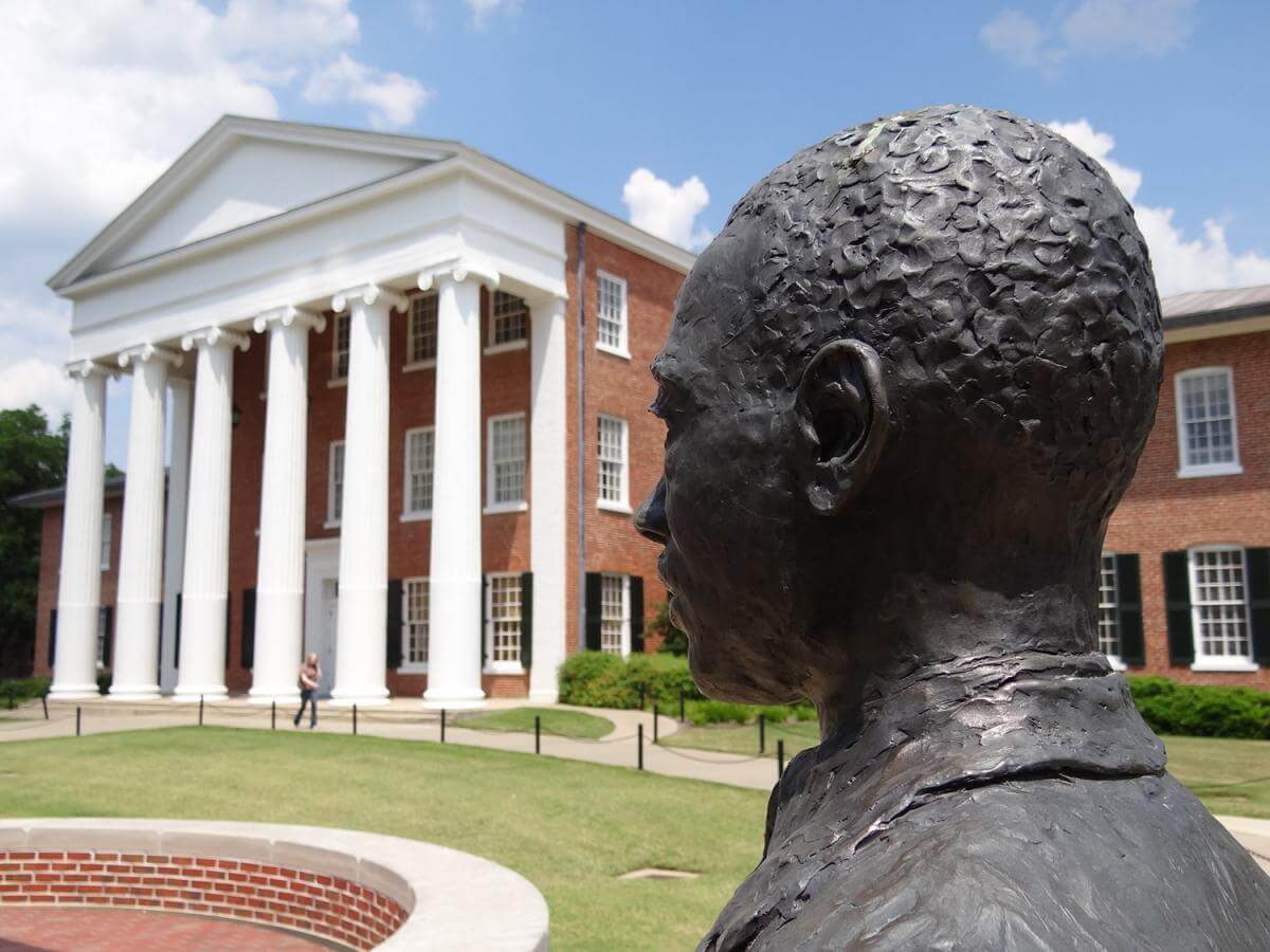 Monument to James Meredith, University of Mississippi Campus, Oxford, Mississippi, May 18, 2012. Photograph courtesy of Flickr user Adam Jones. Creative Commons license CC BY-SA 2.0. Monument to James Meredith, University of Mississippi Campus, Oxford, Mississippi, May 18, 2012. Photograph courtesy of Flickr user Adam Jones. Creative Commons license CC BY-SA 2.0.
