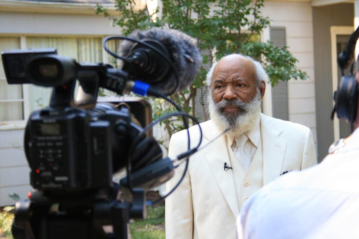 James Meredith in conversation with BBC World Service, September 23, 2008. Photograph courtesy of Flickr user BBC World Service. Creative Commons license CC BY-NC 2.0. James Meredith in conversation with BBC World Service, September 23, 2008. Photograph courtesy of Flickr user BBC World Service. Creative Commons license CC BY-NC 2.0.