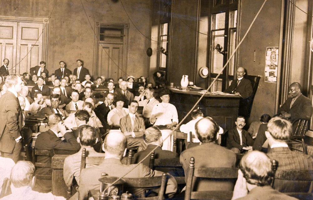 The trial of Leo Frank, Atlanta, Georgia, July 28, 1913. Photograph by Walter Frank Winn. Originally published in the Atlanta Journal, July 29, 1913. Photograph in public domain. Courtesy of Wikimedia Commons. The trial of Leo Frank, Atlanta, Georgia, July 28, 1913. Photograph by Walter Frank Winn. Originally published in the Atlanta Journal, July 29, 1913. Photograph in public domain. Courtesy of Wikimedia Commons.